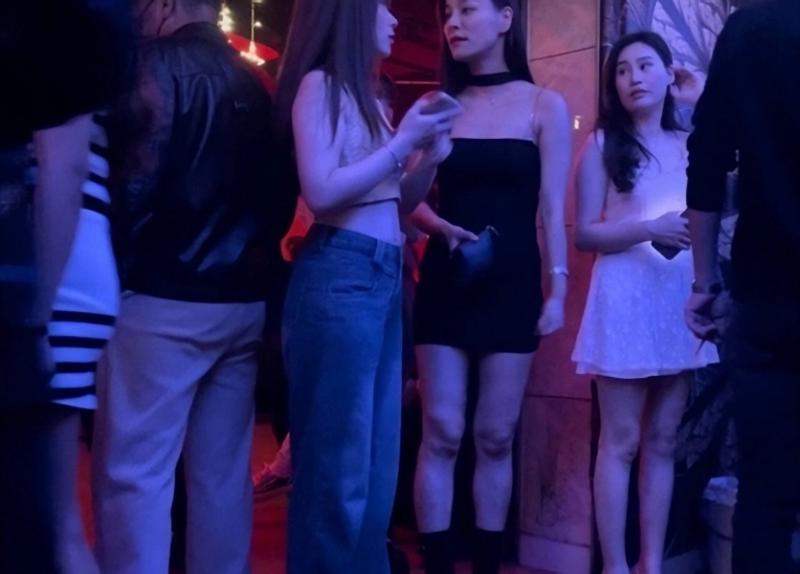 导航蓝蓝舞厅，无锡前段时间全军